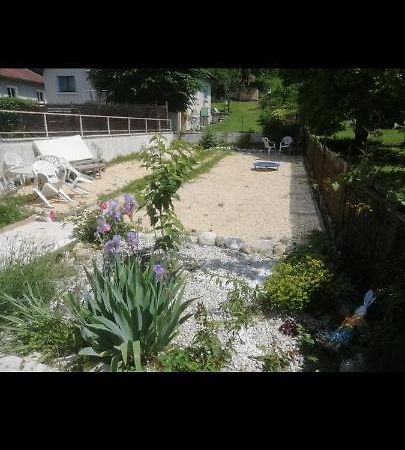 Le Studio Apartment Saint-Jean-en-Royans Luaran gambar