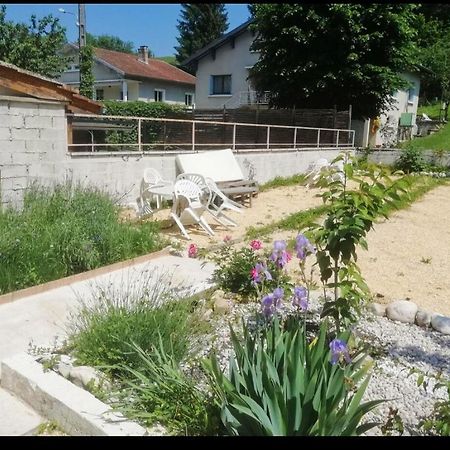 Le Studio Apartment Saint-Jean-en-Royans Luaran gambar