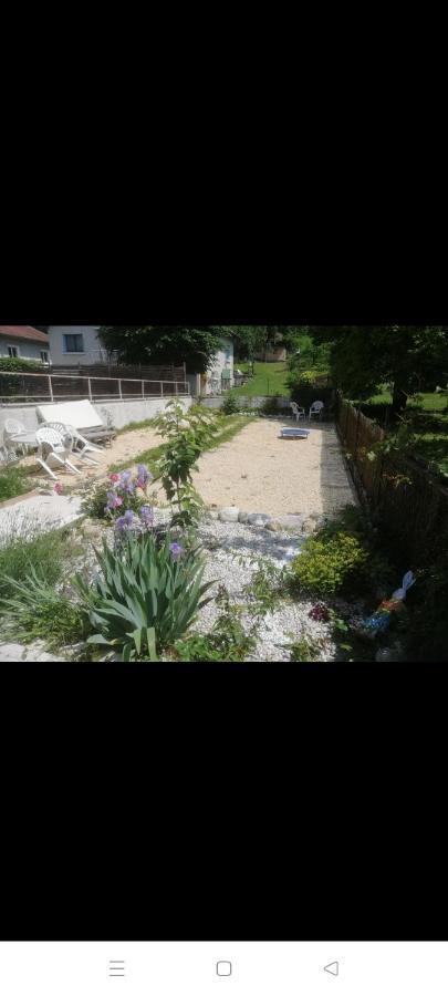 Le Studio Apartment Saint-Jean-en-Royans Luaran gambar